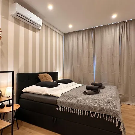 公寓 Bellahomes, Aircondition, Private Parking, Netflix, Airport 30 Minuten *