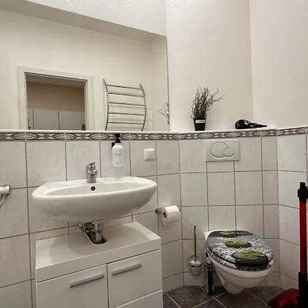 Bellahomes, Aircondition, Private Parking, Netflix, Airport 30 Minuten Эрлензе