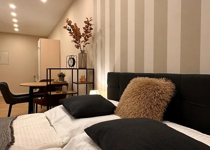 Apartment Bellahomes, Aircondition, Private Parking, Netflix, Airport 30 Minuten