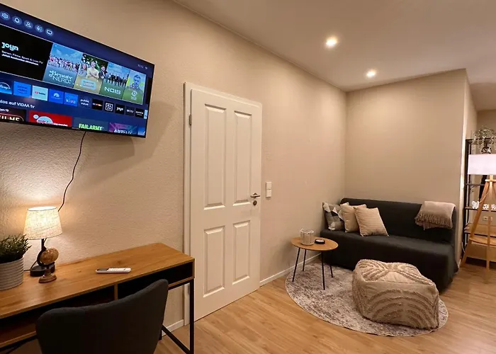 Bellahomes, Aircondition, Private Parking, Netflix, Airport 30 Minuten * Erlensee