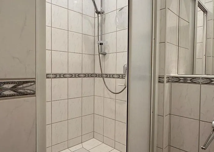 Bellahomes, Aircondition, Private Parking, Netflix, Airport 30 Minuten Erlensee